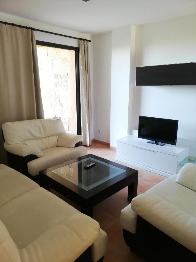 Bajo Con Jardin Propio En Valle Del Este Golf!! 维拉 外观 照片